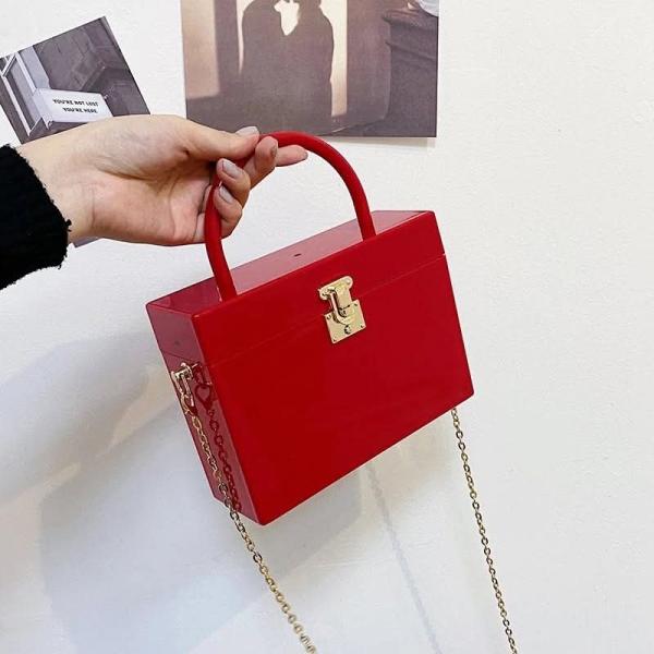 Trunk-style handbag